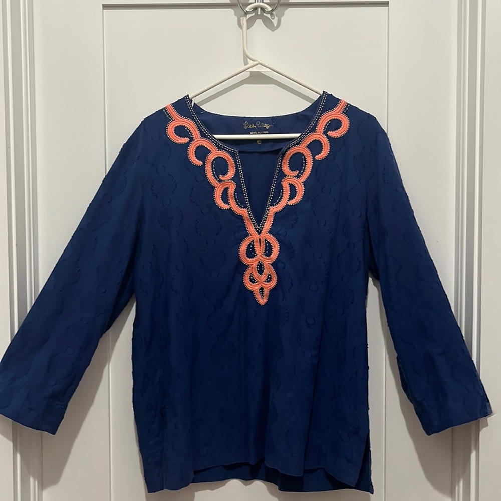 Lilly Pulitzer tunic top with deep V and stunning coral & gold embroidery. L